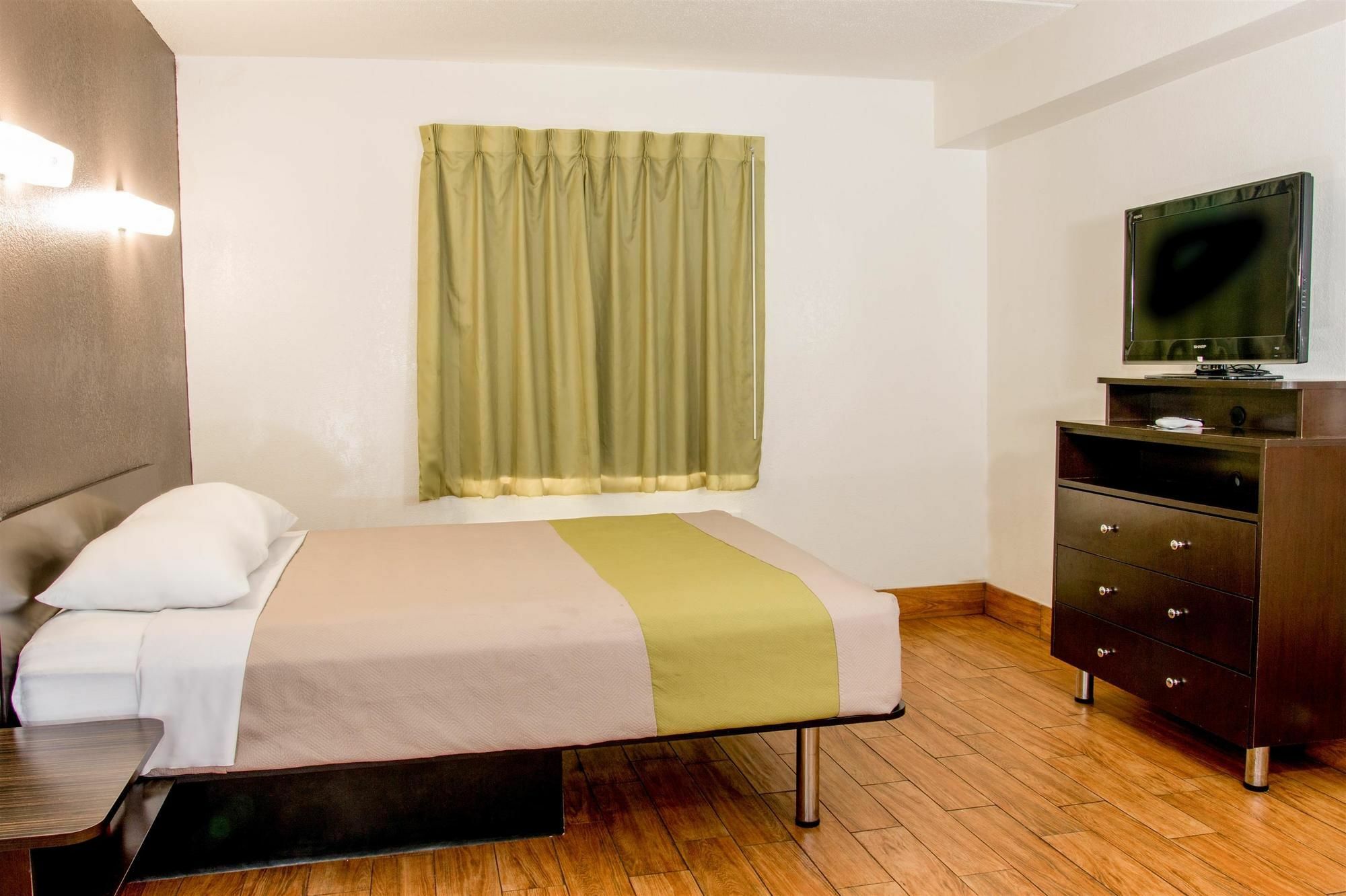 Studio 6-San Antonio, Tx - Lackland Afb Экстерьер фото
